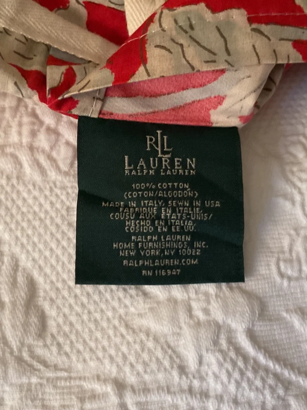 Ralph Lauren Pair of Shams, std size, red and navy